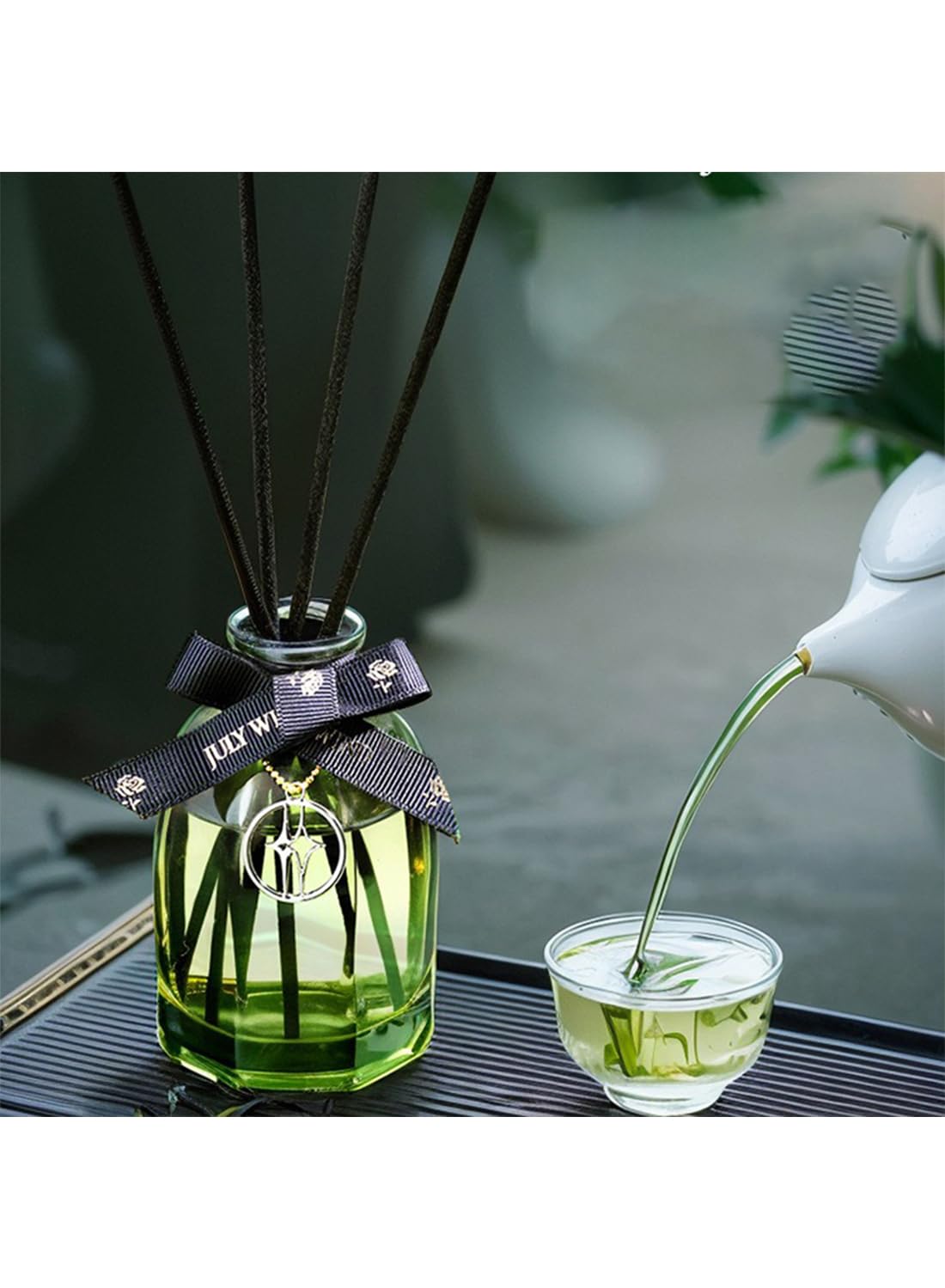 NOVO Scented Oil Diffuser with 5 Reed Sticks, Home Fragrance for Bathroom, Office & Home D¨¦cor 150ml -White Tea
