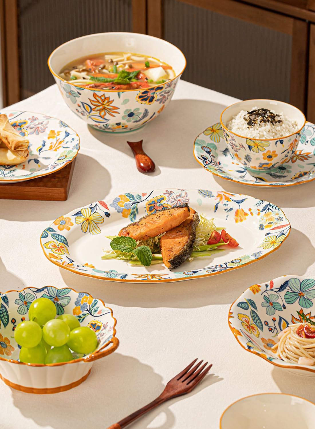 18Pcs Dinnerware Set, Gift Kit, Plates and Bowls Sets, Oven, Dishwasher and Microwave Safe, Colorful Floral